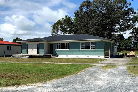 Photo of property in 26 West Coast Road, Te Kopuru, 0371