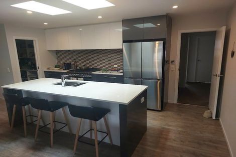 Photo of property in 26 Simpson Crescent, Raumati Beach, Paraparaumu, 5032