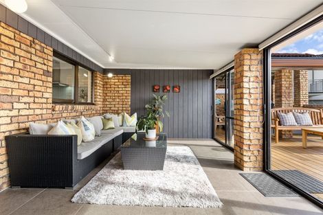 Photo of property in 43 Clyside Avenue, Half Moon Bay, Auckland, 2012