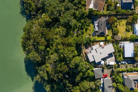 Photo of property in 92 Island Bay Road, Beach Haven, Auckland, 0626