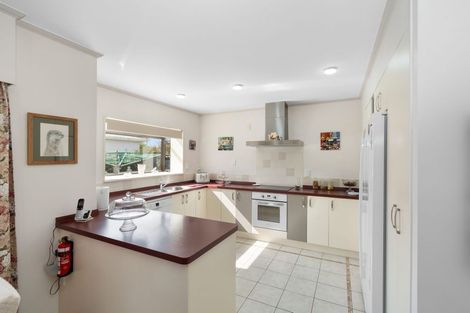 Photo of property in 102a Queen Street West, Levin, 5510