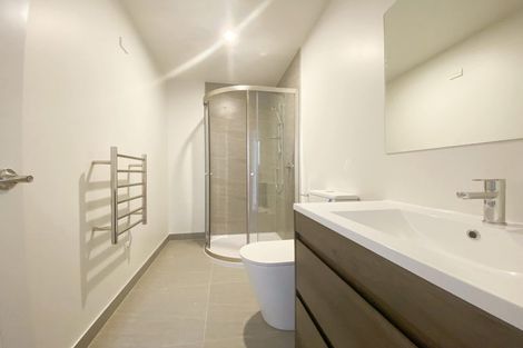 Photo of property in 9/49 Sunnyside Road, Sunnyvale, Auckland, 0612