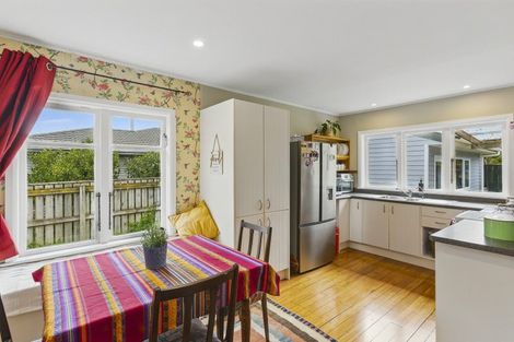 Photo of property in 31 Elizabeth Street, Waikanae, 5036
