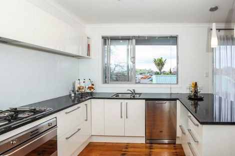 Photo of property in 132 Mountain Road, Epsom, Auckland, 1023