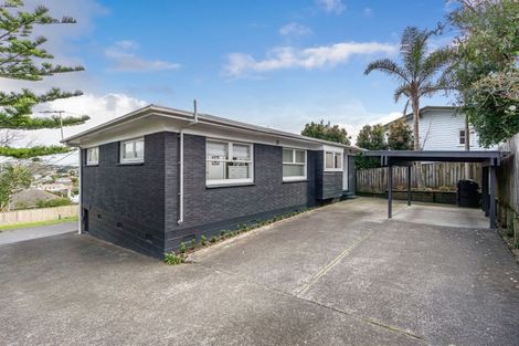 Photo of property in 1/24 William Souter Street, Forrest Hill, Auckland, 0620
