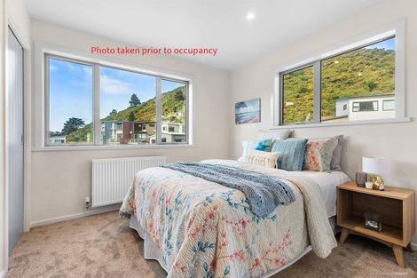 Photo of property in 18b Rarangi Way, Owhiro Bay, Wellington, 6023