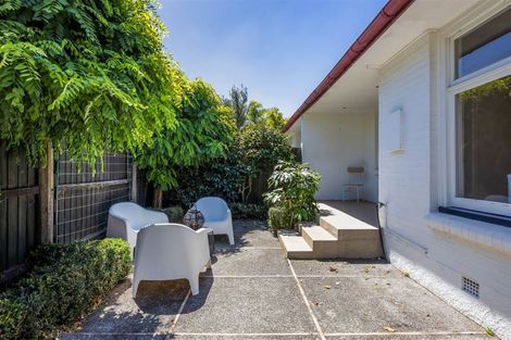 Photo of property in 2/15 Jeffreys Road, Fendalton, Christchurch, 8052