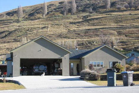 Photo of property in 11 Bradbourne Way, Lower Shotover, Queenstown, 9371