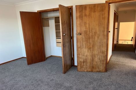 Photo of property in 35 Sunnyside Crescent, Papatoetoe, Auckland, 2025