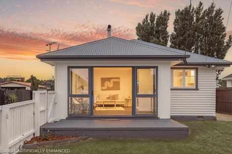 Photo of property in 19 Griffiths Avenue, Linwood, Christchurch, 8062