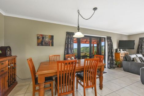 Photo of property in 3 Streets Way, Timberlea, Upper Hutt, 5018