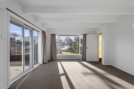 Photo of property in 140 Matsons Avenue, Papanui, Christchurch, 8053