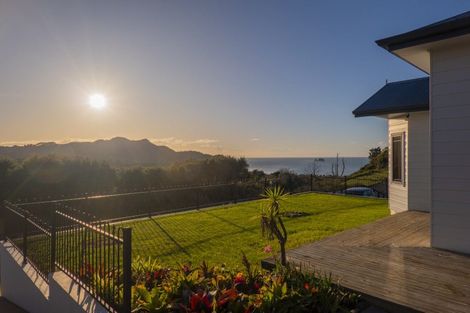 Photo of property in 115 Centennial Drive, Whitianga, 3510