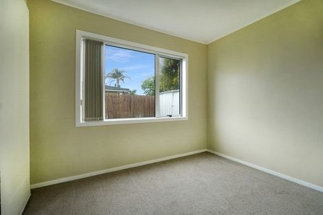 Photo of property in 1/17a Tawa Road, Te Atatu Peninsula, Auckland, 0610