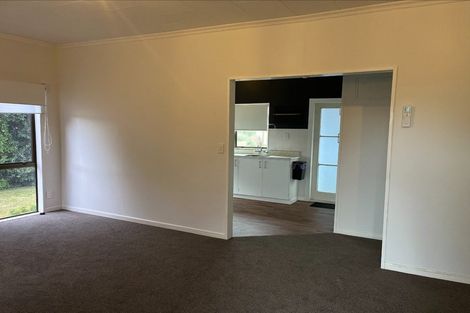 Photo of property in 20 Norfolk Crescent, Otaki Beach, Otaki, 5512