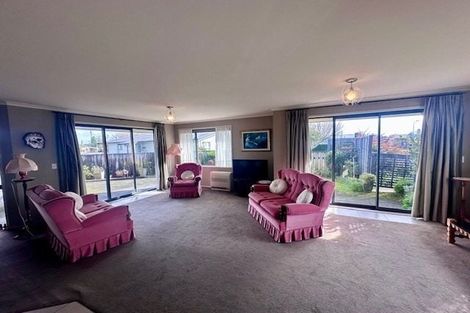 Photo of property in 71 Warburton Crescent, Te Awamutu, 3800