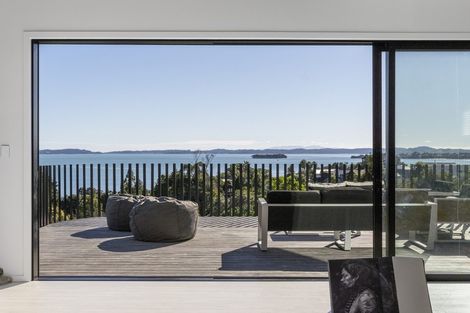 Photo of property in 71 Pah Road, Cockle Bay, Auckland, 2014