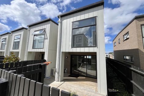 Photo of property in 35 Tukari Lane, Mangere Bridge, Auckland, 2022