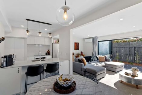 Photo of property in 2/218 Springfield Road, St Albans, Christchurch, 8014