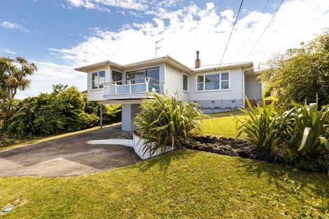 Photo of property in 56 Wallath Road, Westown, New Plymouth, 4310