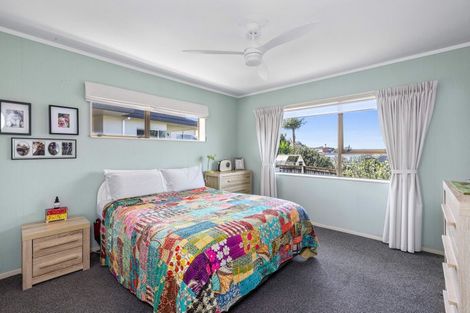 Photo of property in 2/38 Albatross Road, Red Beach, 0932