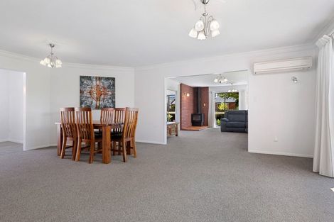 Photo of property in 11 Kedleston Drive, Avonhead, Christchurch, 8042