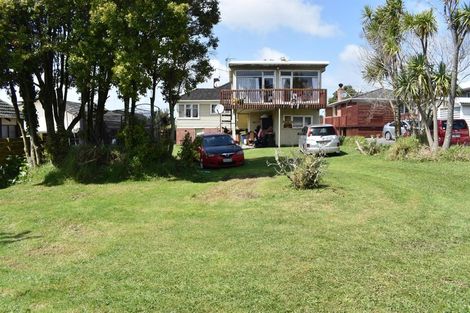 Photo of property in 84 Roberts Road, Te Atatu South, Auckland, 0610