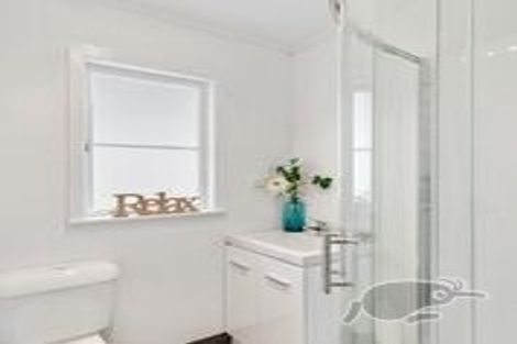 Photo of property in 53a Sylvan Crescent, Te Atatu South, Auckland, 0610