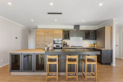 Photo of property in 25 Whale Bay Rise, Gulf Harbour, Whangaparaoa, 0930