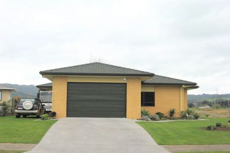 Photo of property in 3 Jacaranda Drive, Whitianga, 3510