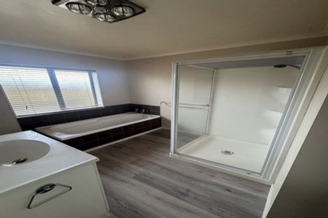 Photo of property in 28 Diomede Glade, Flagstaff, Hamilton, 3210