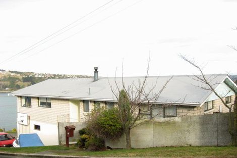 Photo of property in 46 Adderley Terrace, Ravensbourne, Dunedin, 9022