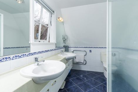 Photo of property in 128 Beach Road, Castor Bay, Auckland, 0620