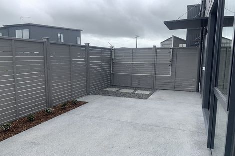 Photo of property in 10 Port Way, Rosehill, Papakura, 2113