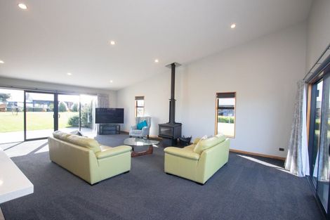 Photo of property in 142 Tarbottons Road, Tinwald, Ashburton, 7700