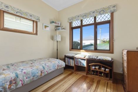 Photo of property in 5 Bay Street, Petone, Lower Hutt, 5012