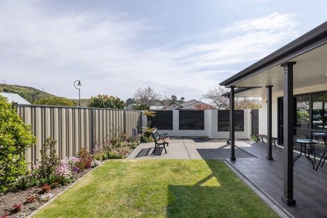 Photo of property in 12 Merlot Drive, Greenmeadows, Napier, 4112