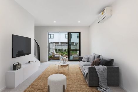 Photo of property in 8 Nuku Place, Manurewa, Auckland, 2102