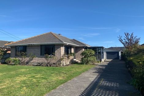 Photo of property in 37 Basingstoke Street, Aranui, Christchurch, 8061