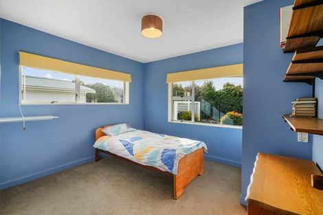Photo of property in 9 Bridgemere Lane, Cracroft, Christchurch, 8022