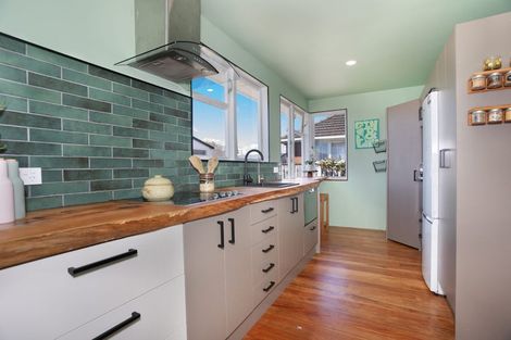 Photo of property in 16 Kittyhawk Row, Bulls, 4818