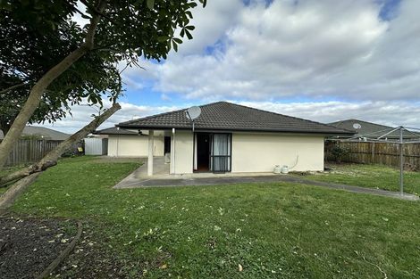 Photo of property in 5 Ian Jones Court, Flat Bush, Auckland, 2019