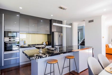 Photo of property in 20 Bearing Parade, Long Bay, Auckland, 0630