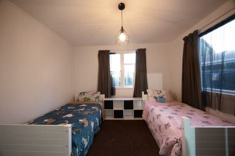 Photo of property in 17 Winchester Street, Awapuni, Palmerston North, 4412