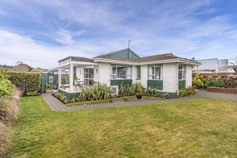 Photo of property in 2/46a Valecrest Avenue, Parklands, Christchurch, 8083
