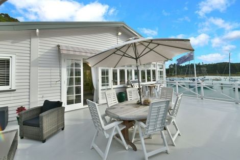 Photo of property in 260 Wade River Road, Wade Heads, Whangaparaoa, 0932