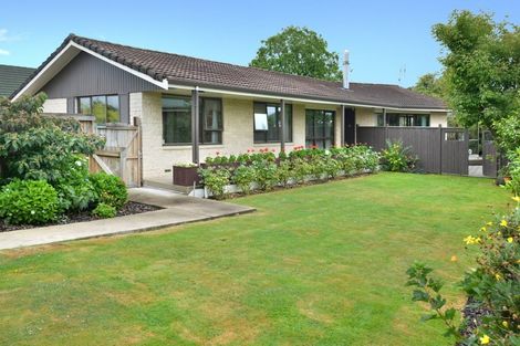 Photo of property in 27 Wickliffe Street, Mosgiel, 9024