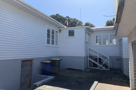 Photo of property in 29 Wattle Street, New Lynn, Auckland, 0600