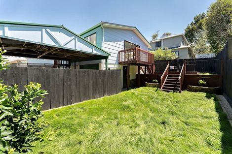 Photo of property in 2 Jonathan Place, Sunnynook, Auckland, 0620