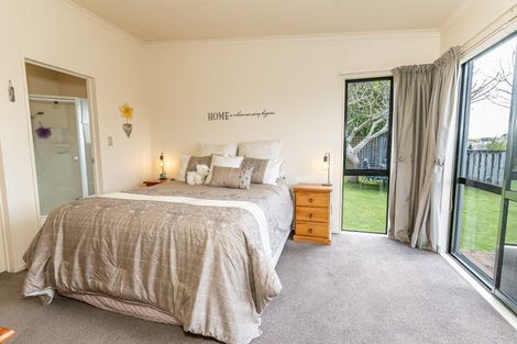 Photo of property in 3 Melfort Place, Nawton, Hamilton, 3200